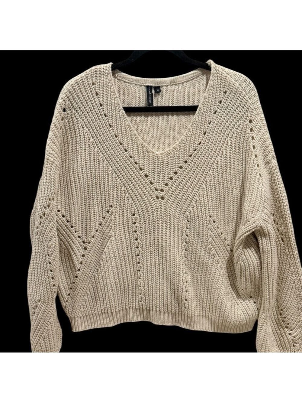 Moon and Madison Sweater Beige V Neck Medium